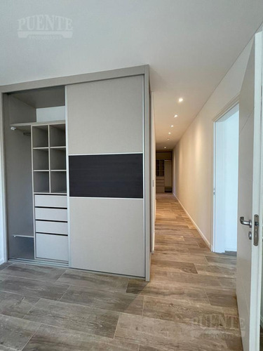 Casa 4 Dormitorios - Saint Thomas Oeste - Venta Con Renta 2026