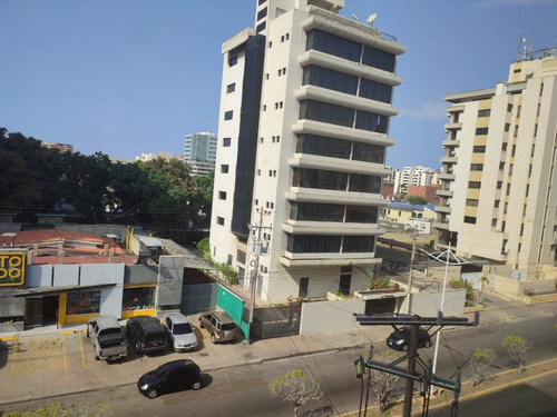 Imagen 1 de 28 de Mariaestela Boada, Vende Excelente Apartamento En Lecheria. 04248354464