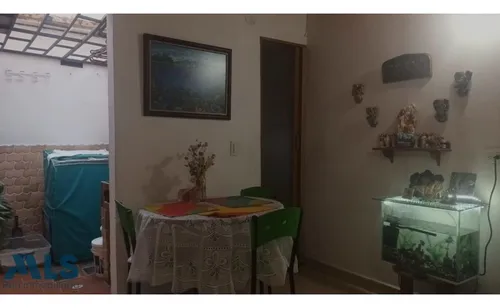 Casa 3 Niveles En Unidad Abierta(mls#253402)