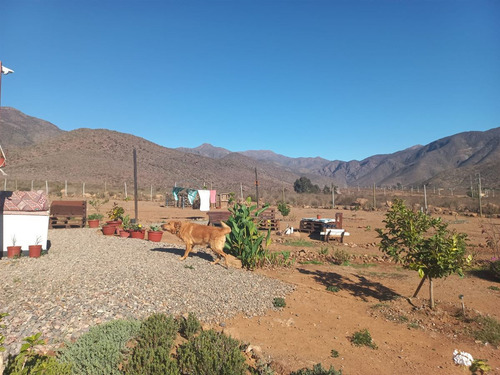 Se Vende Terreno De 5567 Mts2 Con Casa, 3 Dorm. 2 Baños.