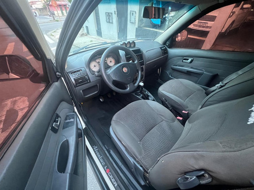 Fiat Strada 1.8 16v Adventure Ce Flex 2p