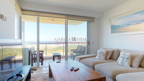 Imagen 3 de 14 de Venta De Apartamento 3 Dormitorios En Playa Brava, Punta Del Este
