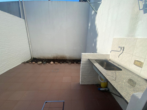 Imagen 12 de 14 de En Venta Dto 2 Amb. Tipo Duplex Interno Lanus Este (072)
