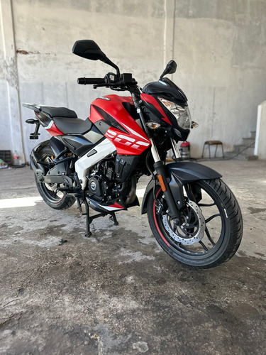 Bajaj Rouser Ns 200
