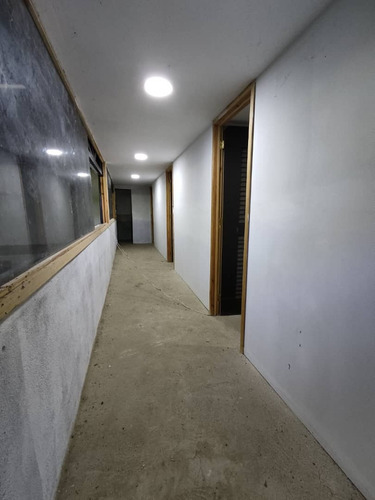Imagen 9 de 10 de 2 Galpones En Venta, Poblado, Porlamar