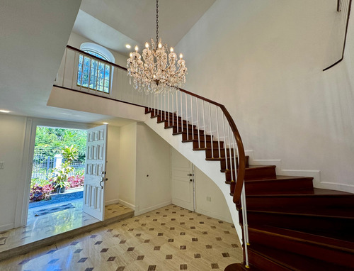 Alto Hatillo/av El Arroyo/casa Remodelada/en Venta Y Alquiler