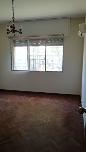 Imagen 11 de 19 de Casa En Venta De 5 Dormitorios C/ Cochera En Buceo