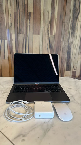 Apple Macbook Pro 13 M1 8 Core 2020 8gb 512 Space Gray (Usado)