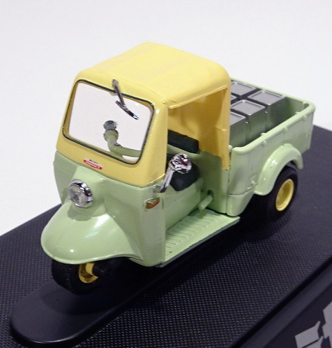 Daihatsu Midget 1/43 Ebbro