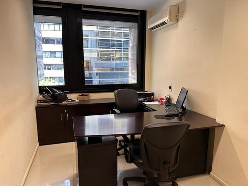 Oficina En Alquiler - 4 Oficinas 2 Baños - San Nicolás