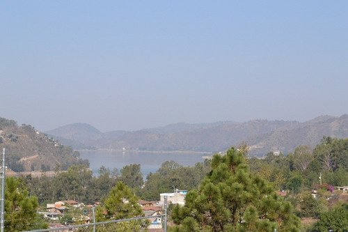 Imagen 1 de 3 de Terreno En Condominio Con Vista Al Lago, Peña Y Bosque.