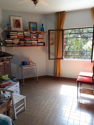 Imagen 8 de 16 de Casa Muy Completa En Parque Chacabuco