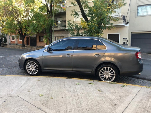 Volkswagen Vento 2.0 T Fsi