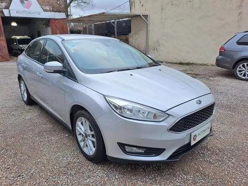 Ford Focus III 1.6 Sedan S