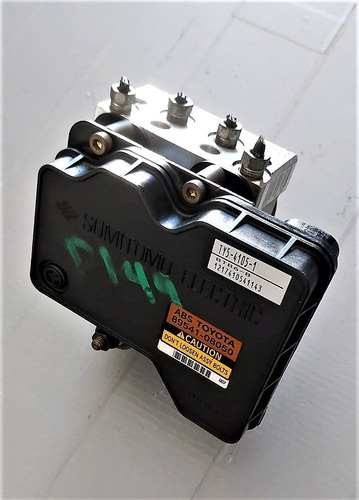 2004 -2006 Toyota Sienna Modulo Abs 89541-08050 44510-08050 (Usado)