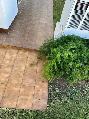 Vendo Casa Villa Elisa Picina 423y 6 Bis.no Inmobiliaria!