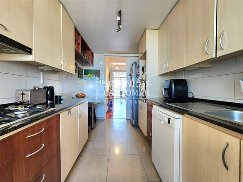 Departamento En Venta De 3 Dorm. 3 Baños, Metro Ñuñoa