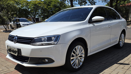 Volkswagen Jetta 2.0 Tsi Highline 4p 200 hp