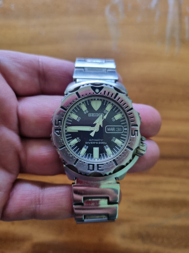 Reloj Seiko Monster 