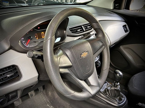 Chevrolet Onix Onix 1.0 MPI JOY 8V FLEX 4P MANUAL