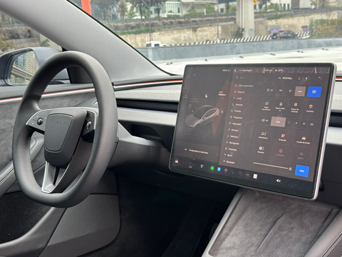 Tesla Model 3 Dual Motor 548 Km 2025