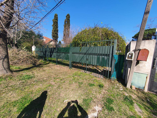 Casa En Venta - 1 Dormitorio 1 Baño - Cochera - 712 Mts2 - Manuel B. Gonnet, La Plata