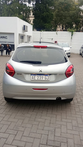 Peugeot 208 1.6 Feline
