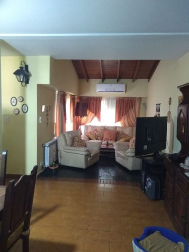 Imagen 10 de 27 de Casa En Venta De 3 Dormitorios C/ Cochera En Los Polvorines