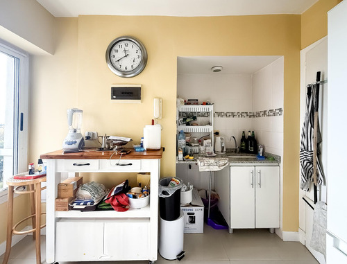 Excelente Departamento En Alquiler, 2 Ambientes Con Balcón Y Cochera En Martínez