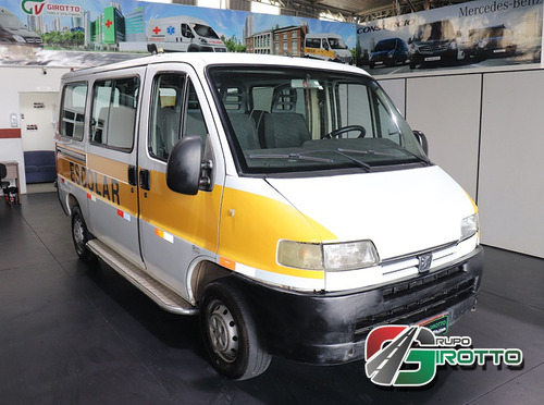 Peugeot Boxer Escolar 15 Lugares 2003 Seminova Financiada
