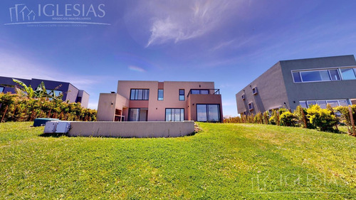 Imagen 17 de 30 de Casa A La Laguna En Alquiler - Barrio Las Acacias, Puertos Del Lago