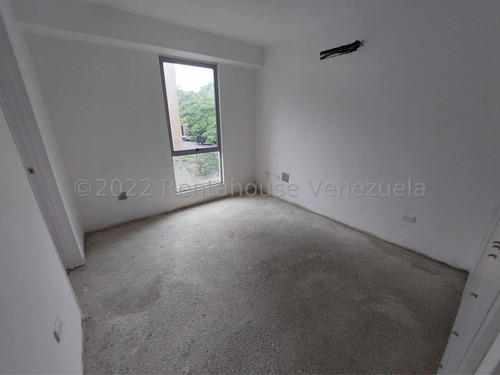 Se Vende Apartamento En Country Club Ccs Pm 2325370