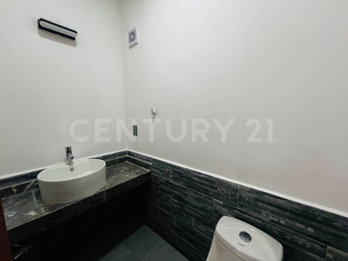 Casa En Venta En Villa Magna, San Luis Potosí, S.l.p.