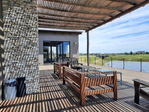 Imagen 17 de 30 de Casa Venta Naudir 4 Dormitorios Galeria Parrilla Pileta Gran Jardin