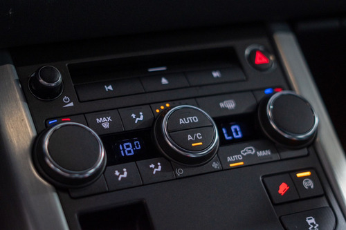 Land Rover Evoque 2.0 Si4 Pure Tech Pack 5p