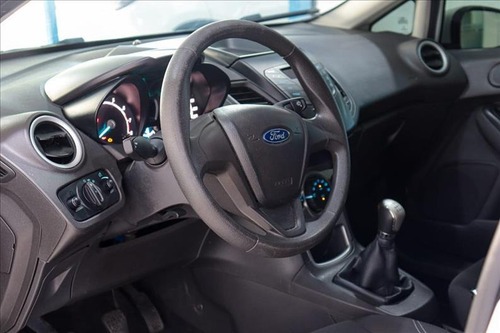Imagem 12 de 13 de Ford Fiesta 1.6 Se Hatch Manual