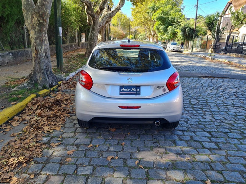 Imagen 6 de 14 de Peugeot 208 1.6n Allure Touch 2015