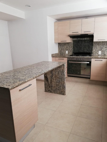 Departamento En Renta En Bosques De Las Lomas Con Terraza