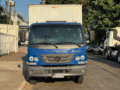 Mercedes Benz Accelo 1016 4x2 C/ Baú Furgão - Manual