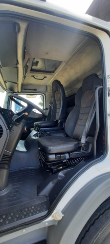 Mb Atego 2426 6x2, Ano 2017/18 Com Baú De 9 Mts De Comp.