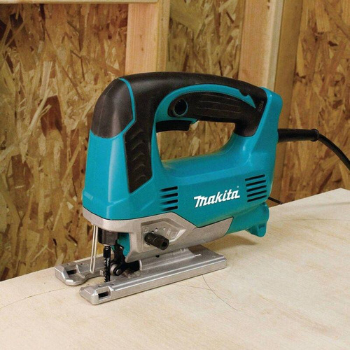 Makita Sierra Vaivén Velocidad Variable Cable 6.5amp Jv0600k