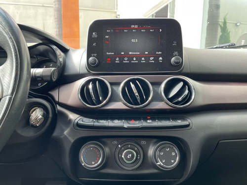 Fiat Cronos 1.8 Precision 16v Flex Aut. 4p