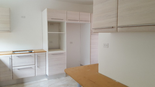 Alto Hatillo Espectacular Vista Pozo De Agua Calle Privada Vigilancia Edificio Nuevo Pisos De Mármol Cocina Ciao Cucine 180mts 4h/4b/ Exclusivo Edificio Nuevo 2 Puestos En Sótano Maletero