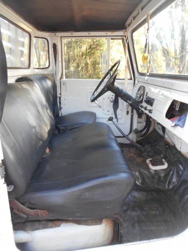 Imagem 4 de 15 de Toyota Bandeirante Pick Up Motor Om 314 C/ Munck