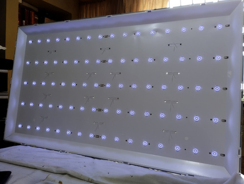 Imagen 3 de 4 de Bandeja Leds Tv Marca Aoc 48 Pulgadas