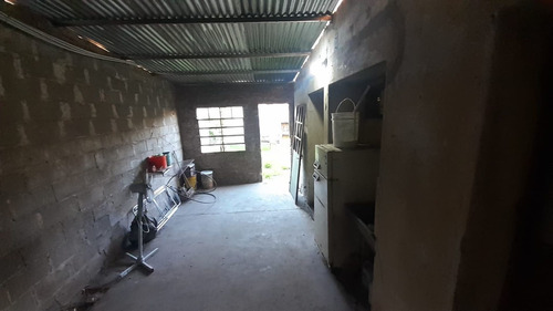 Imagen 12 de 13 de Casa En Barrio Cristalería Con Espacio Verde