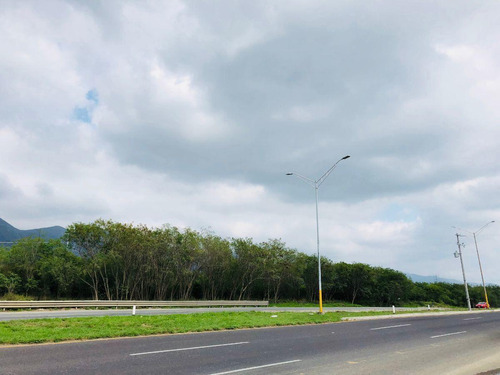 Terreno Comercial En Venta Frente A Carretera Nacional, El Y