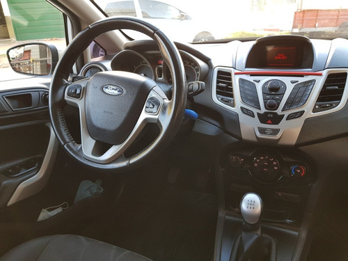 Ford Fiesta Kinetic Design 1.6 Design 120cv Titanium 2013