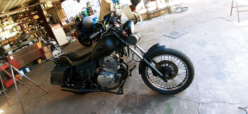 Susuki Intruder 250