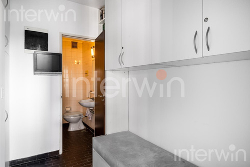 Departamento - 4 Ambientes Y Dependencias - Con Balcón, Baulera Y Cochera - Belgrano R - Venta